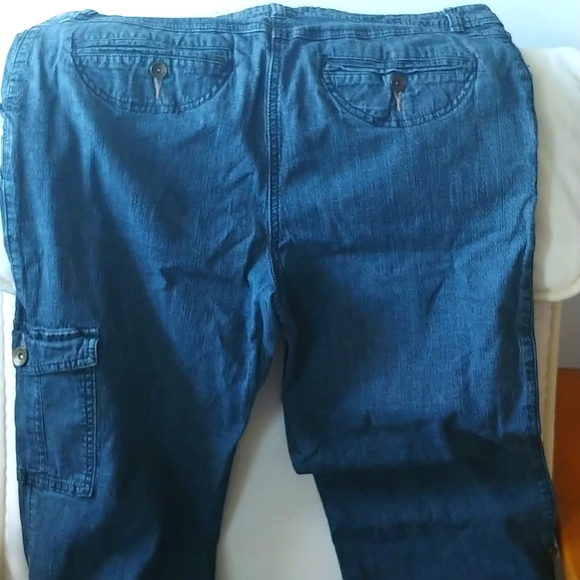 Jeans - Picture 3 of 5